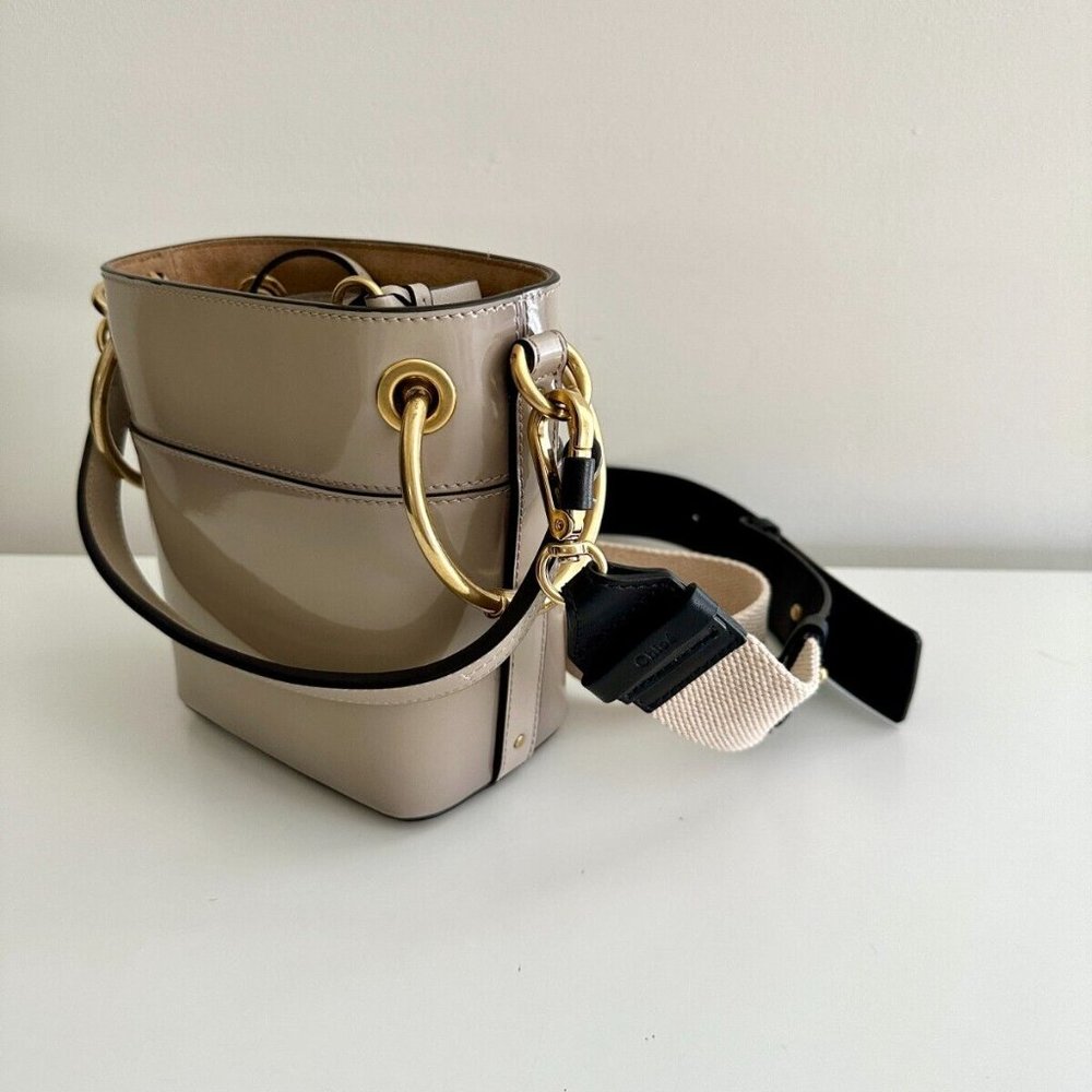 CHLOE Roy Small Gray Patent Leather Bucket Crossbody 2 Way Bag